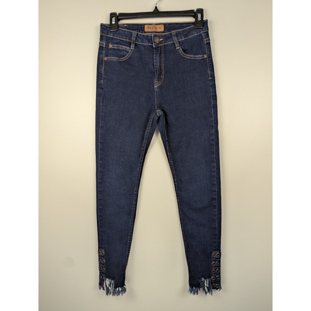 Bianco Women's Jeans 29 Frayed Hem Eyelet Detail Medium Wash Skinny Denim Pants